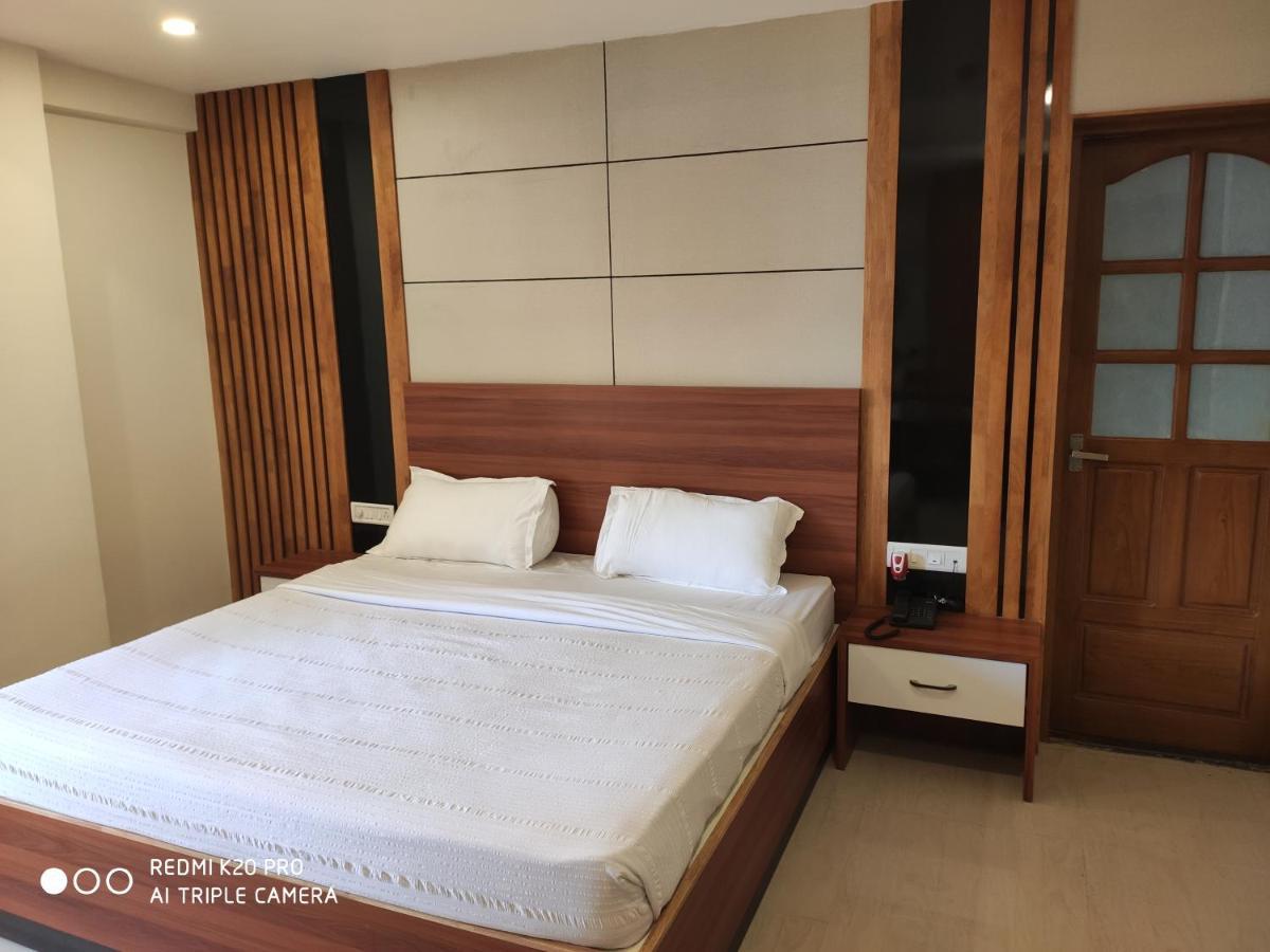 Hotel Sree Gokulam Apartments Guruvāyūr 外观 照片