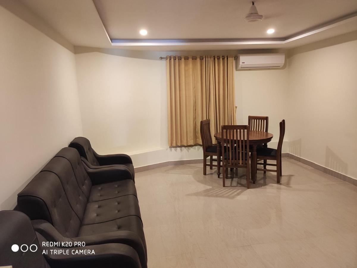 Hotel Sree Gokulam Apartments Guruvāyūr 外观 照片