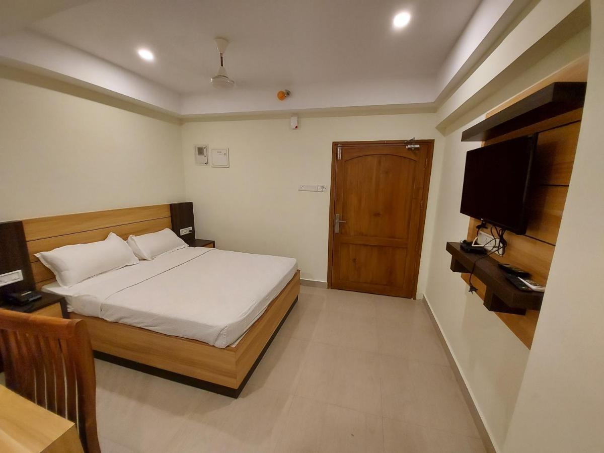 Hotel Sree Gokulam Apartments Guruvāyūr 外观 照片